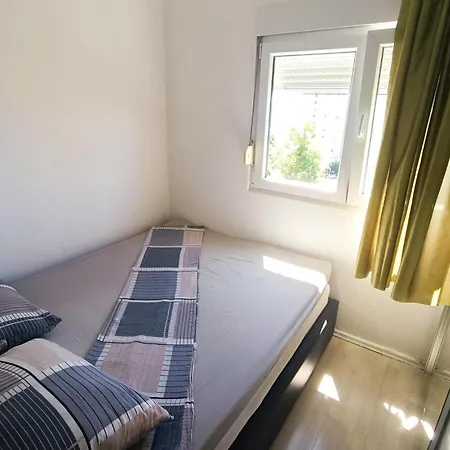 With Sea View Vii Apartment *
